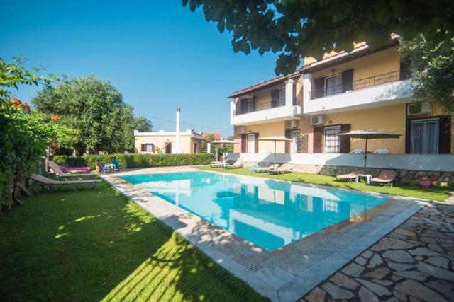 Villa-Toula Roda  Buitenkant foto