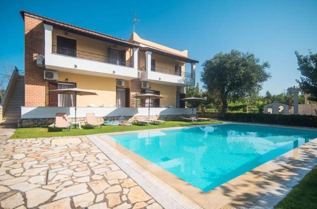 Villa-Toula Roda  Buitenkant foto
